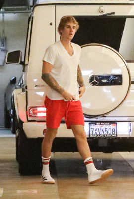 17.11 | Justin Bieber em Hollywood, Califórnia