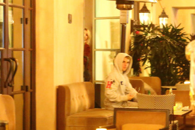 29.11 | Justin Bieber no hotel Montage em Beverly Hills, CA