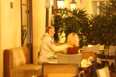 29.11 | Justin Bieber no hotel Montage em Beverly Hills, CA