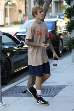 30.11 | Justin Bieber e Jeremy Bieber em Beverly Hills, Califórnia