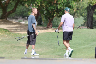 09.06 | Justin e Neima Khaila jogando golf em Los Angeles