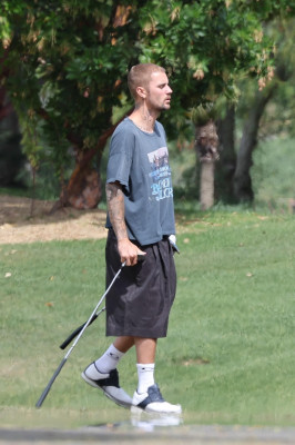 09.06 | Justin e Neima Khaila jogando golf em Los Angeles