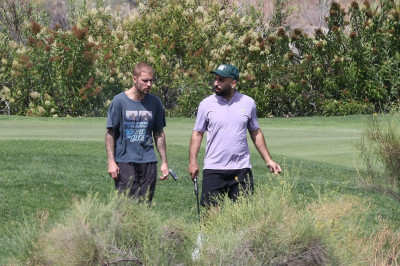 09.06 | Justin e Neima Khaila jogando golf em Los Angeles