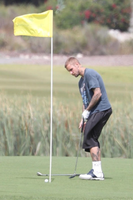 09.06 | Justin e Neima Khaila jogando golf em Los Angeles