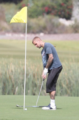 09.06 | Justin e Neima Khaila jogando golf em Los Angeles