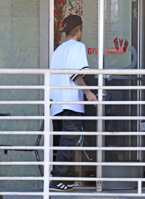 30.11 | Justin Bieber em Studio City, Califórnia