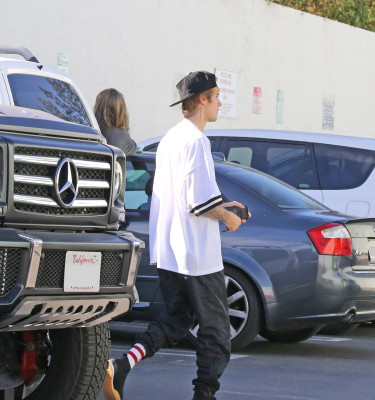 30.11 | Justin Bieber em Studio City, Califórnia