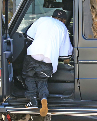 30.11 | Justin Bieber em Studio City, Califórnia