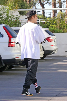 30.11 | Justin Bieber em Studio City, Califórnia