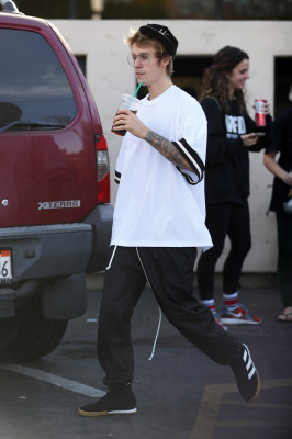 30.11 | Justin Bieber no Millennium Dance Complex em Studio City, Califórnia