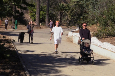12.05 | Justin Bieber no Runyon Canyon Park em Los Angeles, Califórnia