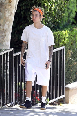 12.05 | Justin Bieber no Runyon Canyon Park em Los Angeles, Califórnia