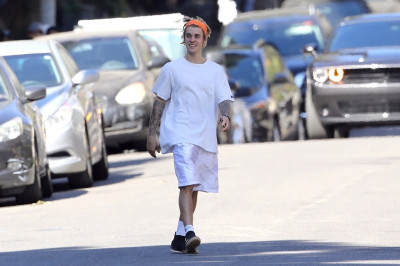 12.05 | Justin Bieber no Runyon Canyon Park em Los Angeles, Califórnia