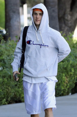 12.05 | Justin Bieber em Los Angeles, na Califórnia