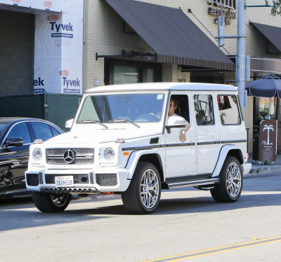 12.06 | Justin Bieber em Beverly Hills, Califórnia