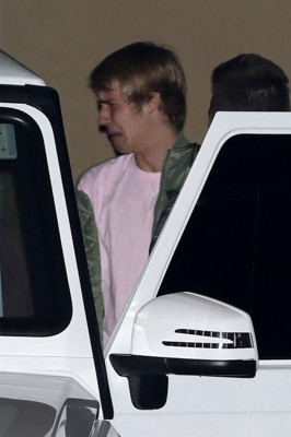 12.06 | Justin Bieber no Saban Theatre em Beverly Hills, Califórnia