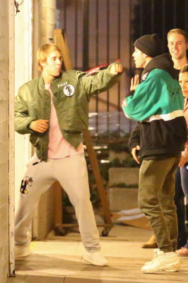 12.06 | Justin Bieber no Saban Theatre em Beverly Hills, Califórnia