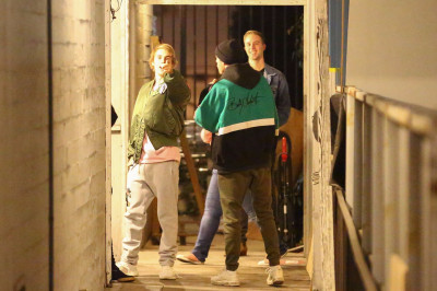 12.06 | Justin Bieber no Saban Theatre em Beverly Hills, Califórnia