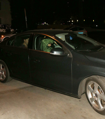 12.06 | Justin Bieber chegando no Saban Theatre em Beverly Hills, Califórnia
