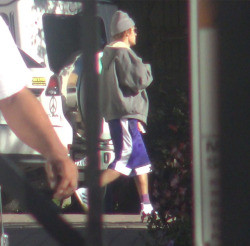 12.12 | Justin Bieber chegando no Jim Henson Company Lot em Los Angeles, Califórnia