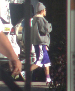 12.12 | Justin Bieber chegando no Jim Henson Company Lot em Los Angeles, Califórnia