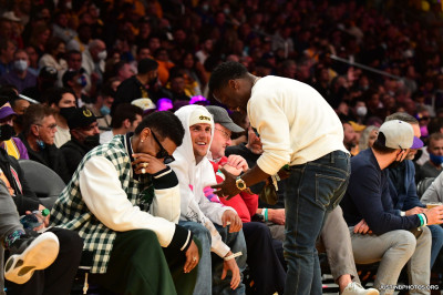 19.10 | October 19 - Golden State Warriors v Los Angeles Lakers