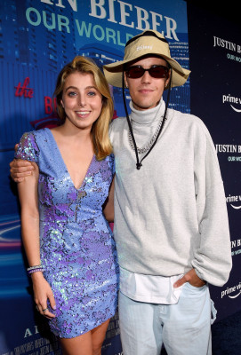 14.09 | Exibição especial de “Justin Bieber: Our World” em Nova York