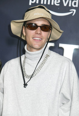 14.09 | Exibição especial de “Justin Bieber: Our World” em Nova York