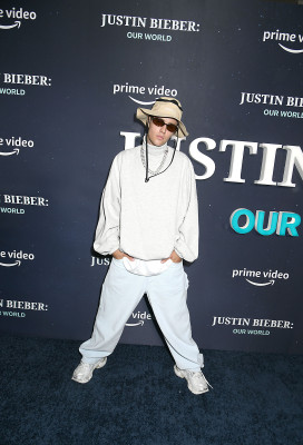 14.09 | Exibição especial de “Justin Bieber: Our World” em Nova York