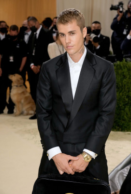 13.09 | Chegando no Met Gala 2021 — “In America: A Lexicon of Fashion”