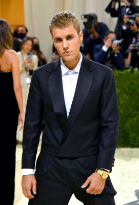 13.09 | Chegando no Met Gala 2021 — “In America: A Lexicon of Fashion”