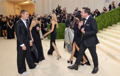13.09 | Chegando no Met Gala 2021 — “In America: A Lexicon of Fashion”