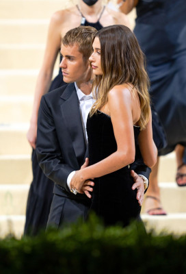 13.09 | Chegando no Met Gala 2021 — “In America: A Lexicon of Fashion”
