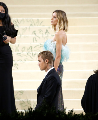 13.09 | Chegando no Met Gala 2021 — “In America: A Lexicon of Fashion”