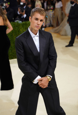 13.09 | Chegando no Met Gala 2021 — “In America: A Lexicon of Fashion”