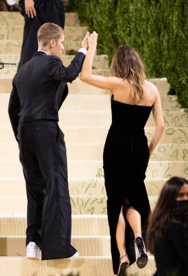 13.09 | Chegando no Met Gala 2021 — “In America: A Lexicon of Fashion”