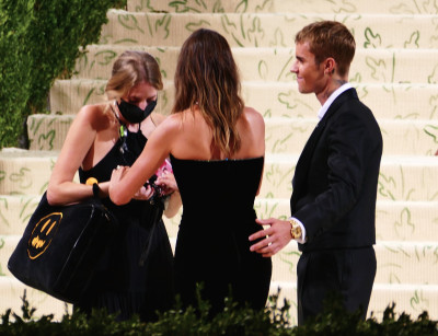 13.09 | Chegando no Met Gala 2021 — “In America: A Lexicon of Fashion”