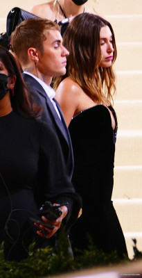 13.09 | Chegando no Met Gala 2021 — “In America: A Lexicon of Fashion”