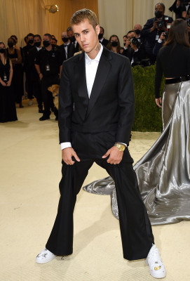 13.09 | Chegando no Met Gala 2021 — “In America: A Lexicon of Fashion”