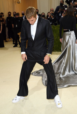 13.09 | Chegando no Met Gala 2021 — “In America: A Lexicon of Fashion”