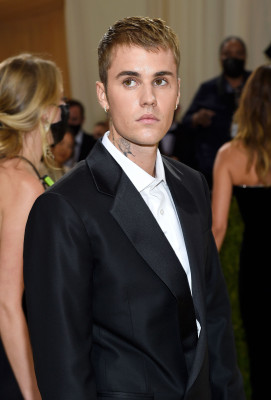 13.09 | Chegando no Met Gala 2021 — “In America: A Lexicon of Fashion”
