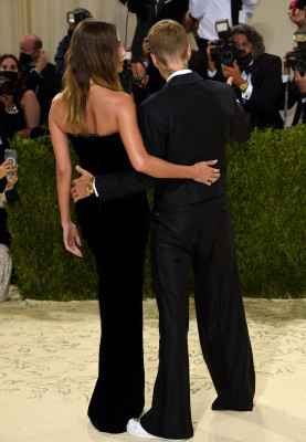 13.09 | Chegando no Met Gala 2021 — “In America: A Lexicon of Fashion”