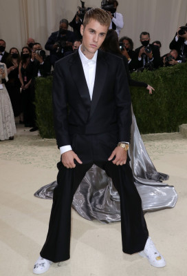13.09 | Chegando no Met Gala 2021 — “In America: A Lexicon of Fashion”