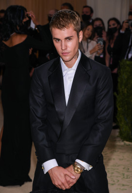 13.09 | Chegando no Met Gala 2021 — “In America: A Lexicon of Fashion”