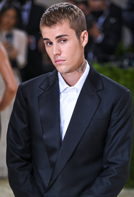 13.09 | Chegando no Met Gala 2021 — “In America: A Lexicon of Fashion”