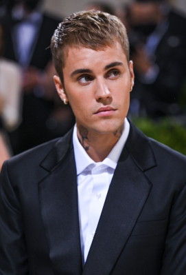13.09 | Chegando no Met Gala 2021 — “In America: A Lexicon of Fashion”