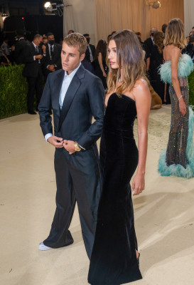 13.09 | Chegando no Met Gala 2021 — “In America: A Lexicon of Fashion”