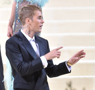 13.09 | Chegando no Met Gala 2021 — “In America: A Lexicon of Fashion”