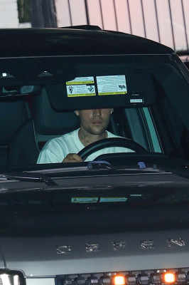 13.09 | recentemente no The Chateau Marmont, em Los Angeles.