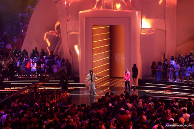 12.09 | MTV Video Music Awards (Show)